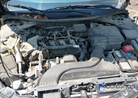 2015 Nissan Altima 2.5 z USA, uszkodzony, nr VIN 1N4AL3AP8FC568499